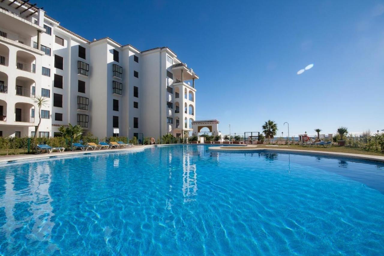 Stunning Views Await You In Marina De La Duquesa Apartman Castillo de Sabinillas Kültér fotó