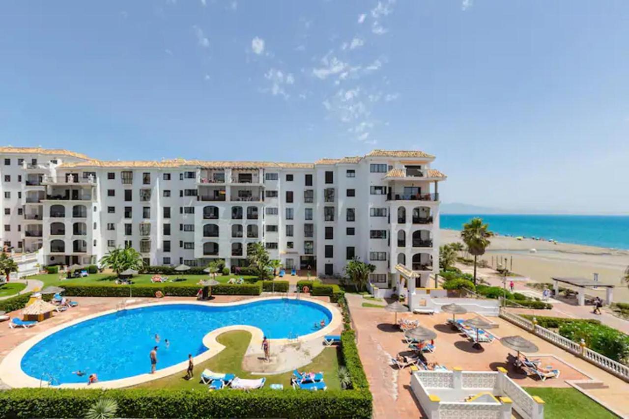 Stunning Views Await You In Marina De La Duquesa Apartman Castillo de Sabinillas Kültér fotó